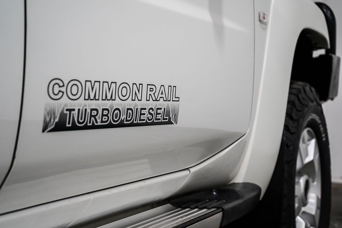 2015 Nissan Patrol ST Y61