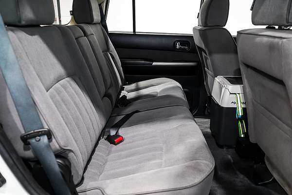 2015 Nissan Patrol ST Y61