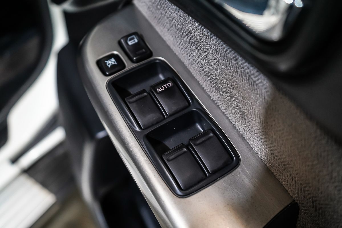 2015 Nissan Patrol ST Y61