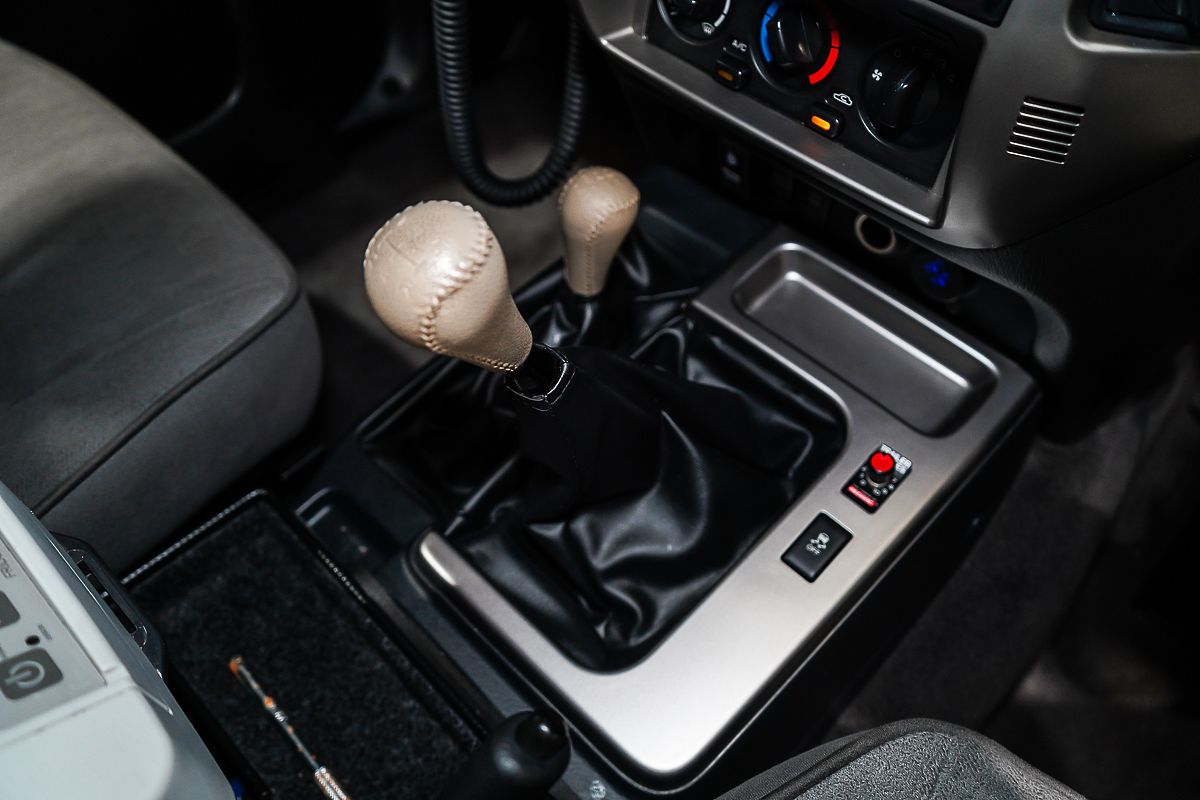 2015 Nissan Patrol ST Y61