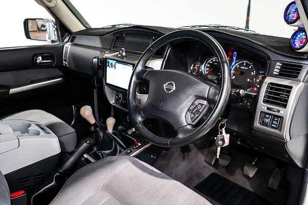 2015 Nissan Patrol ST Y61