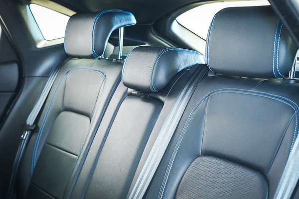 2019 Jaguar E-PACE P200 R-Dynamic S X540