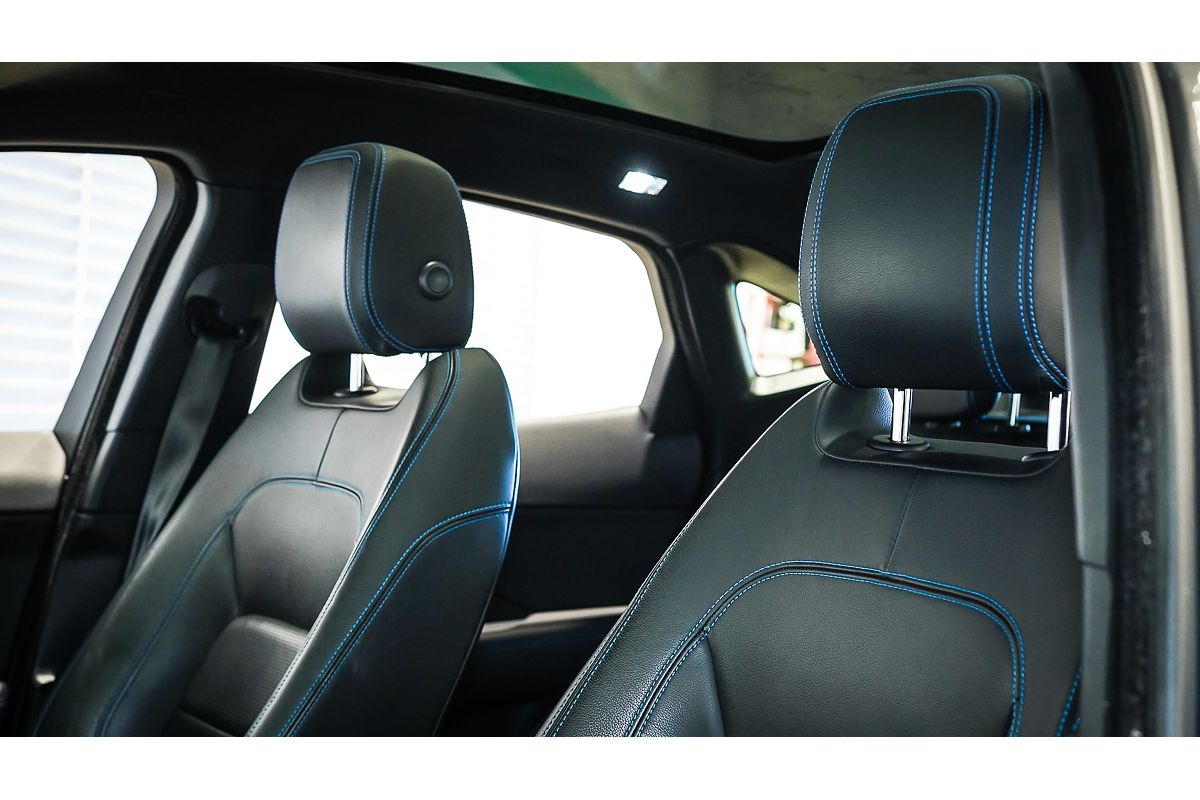 2019 Jaguar E-PACE P200 R-Dynamic S X540