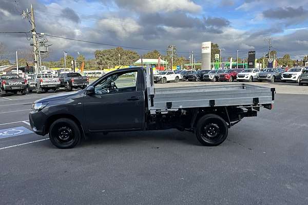 2017 Toyota Hilux Workmate TGN121R Rear Wheel Drive