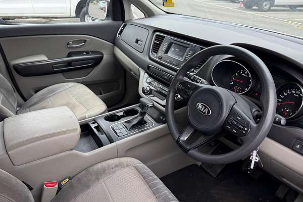 2017 Kia Carnival S YP