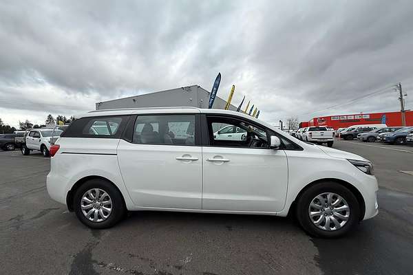 2017 Kia Carnival S YP