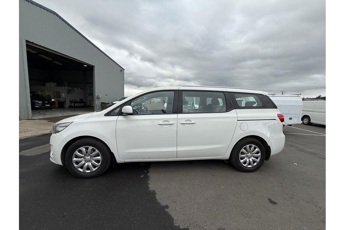 2017 Kia Carnival S YP