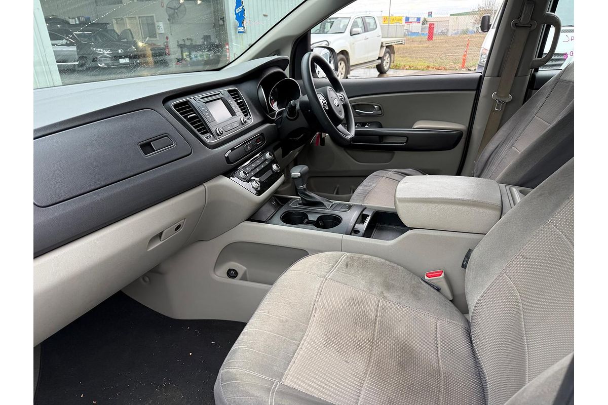 2017 Kia Carnival S YP