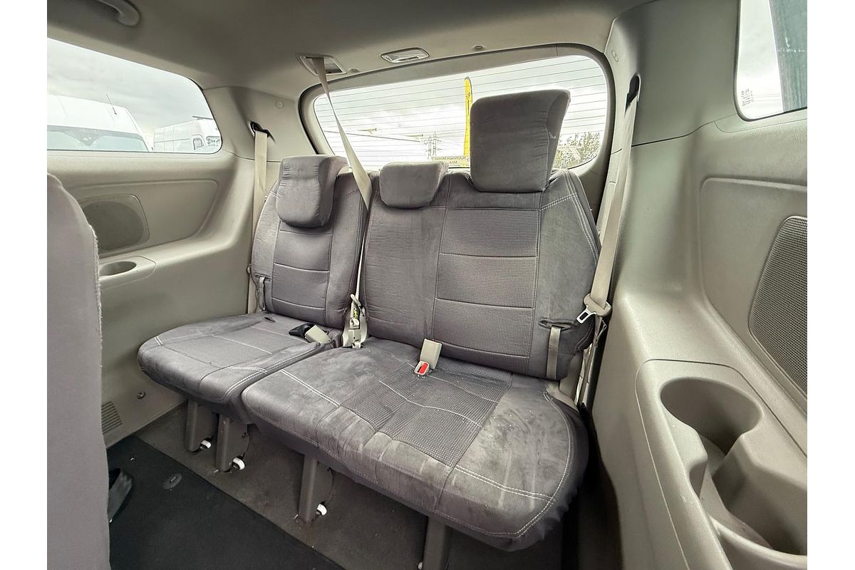 2017 Kia Carnival S YP