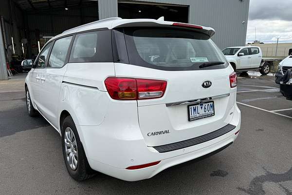 2017 Kia Carnival S YP