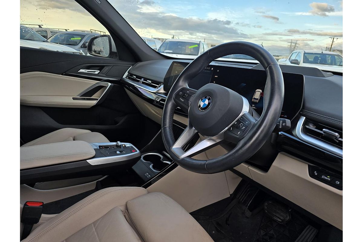 2023 BMW X1 xDrive20i U11