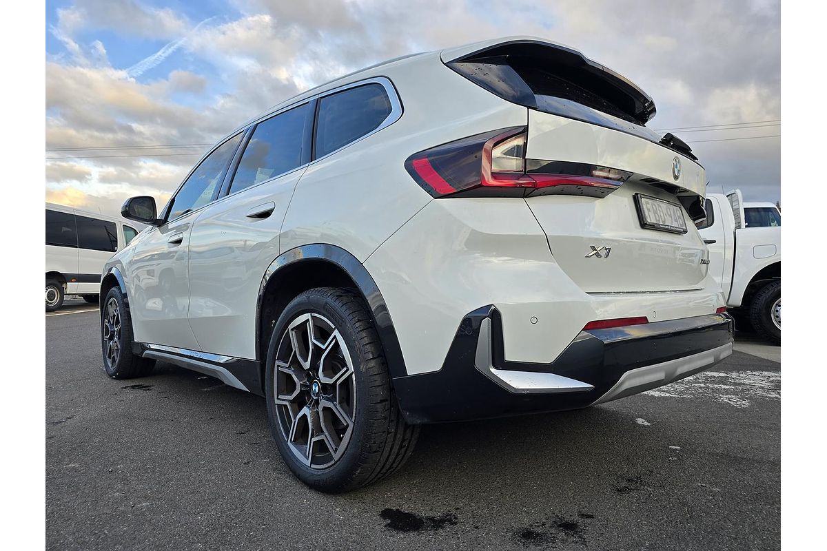 2023 BMW X1 xDrive20i U11