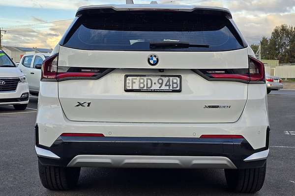 2023 BMW X1 xDrive20i U11