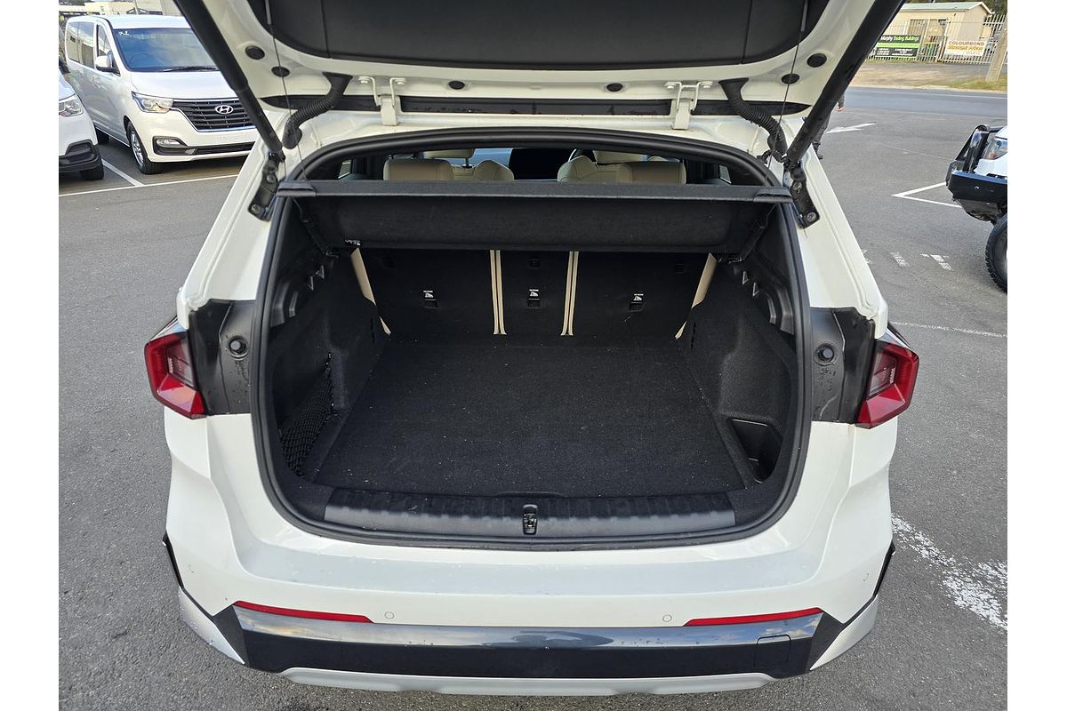 2023 BMW X1 xDrive20i U11