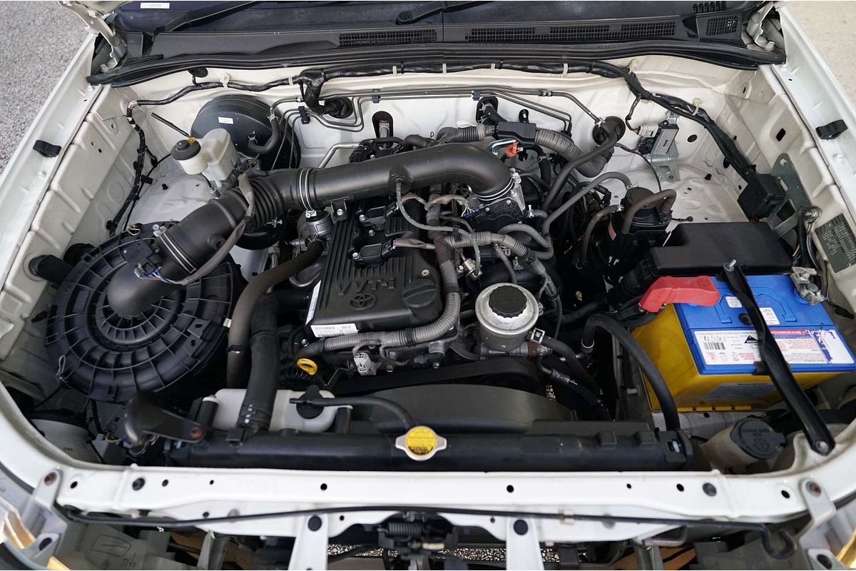 2010 Toyota Hilux 4x2 Hilux 4x2 Workmate 2.7L Petrol Automatic Single Cab C/C