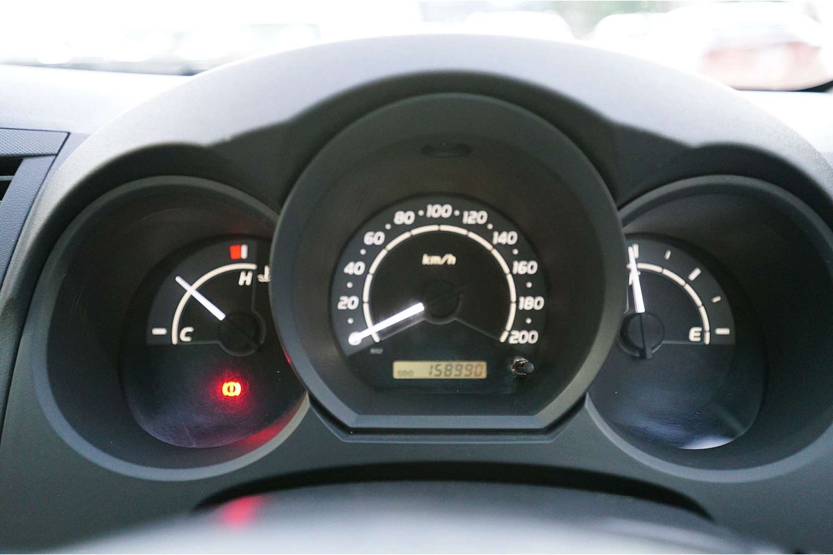 2010 Toyota Hilux 4x2 Hilux 4x2 Workmate 2.7L Petrol Automatic Single Cab C/C