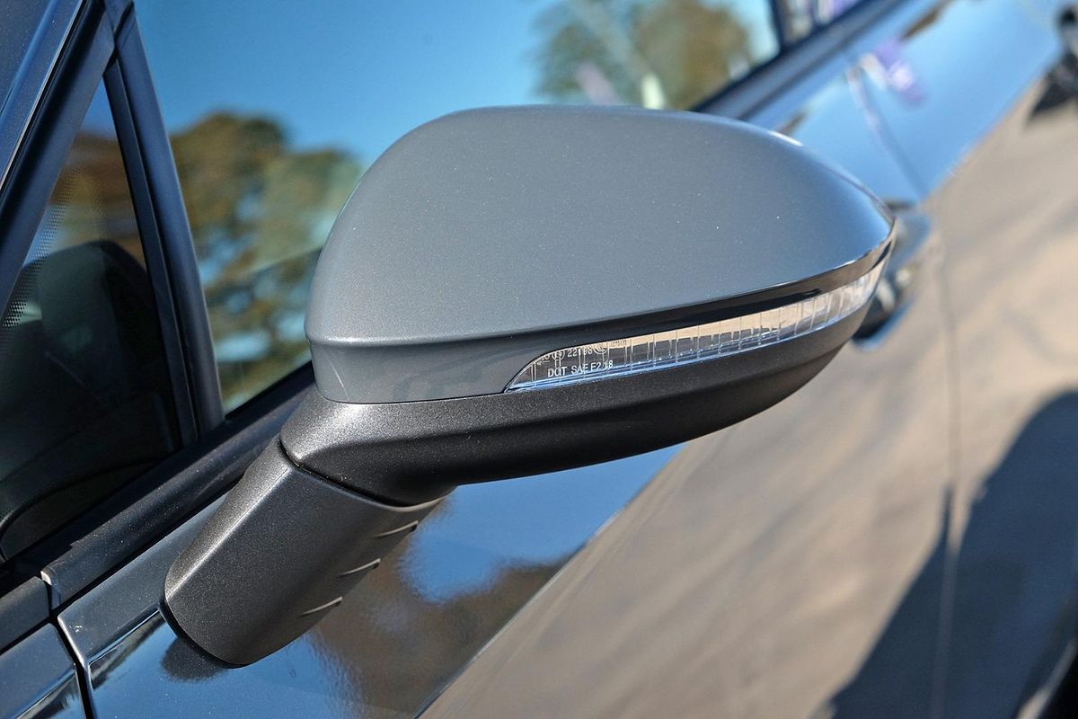 2025 Volkswagen Golf 110TSI Life 8.5