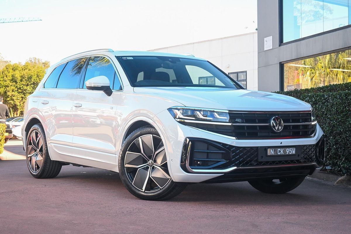 2024 Volkswagen Touareg 210TDI R-Line RC