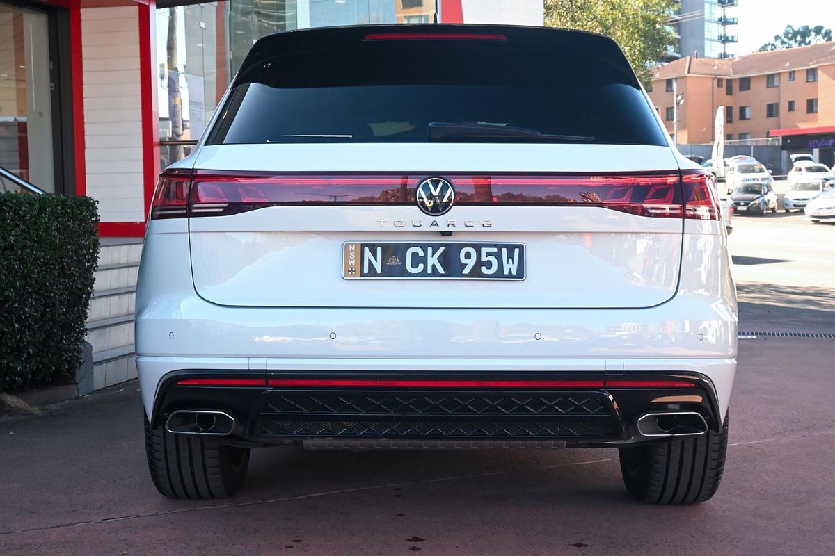 2024 Volkswagen Touareg 210TDI R-Line RC