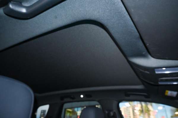 2024 Volkswagen Touareg 210TDI R-Line RC