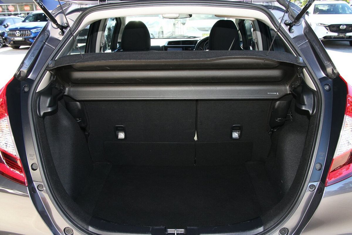2019 Honda Jazz VTi GF