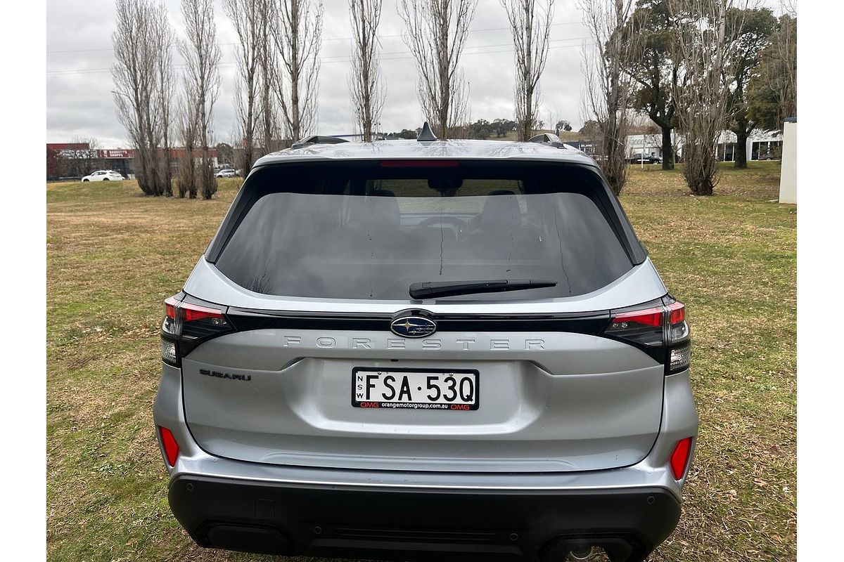 2025 Subaru Forester Touring S6