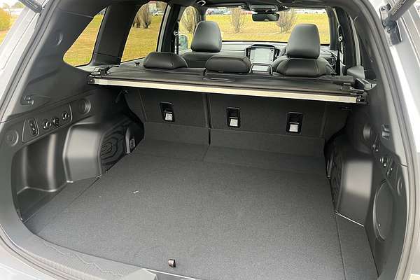 2025 Subaru Forester Touring S6