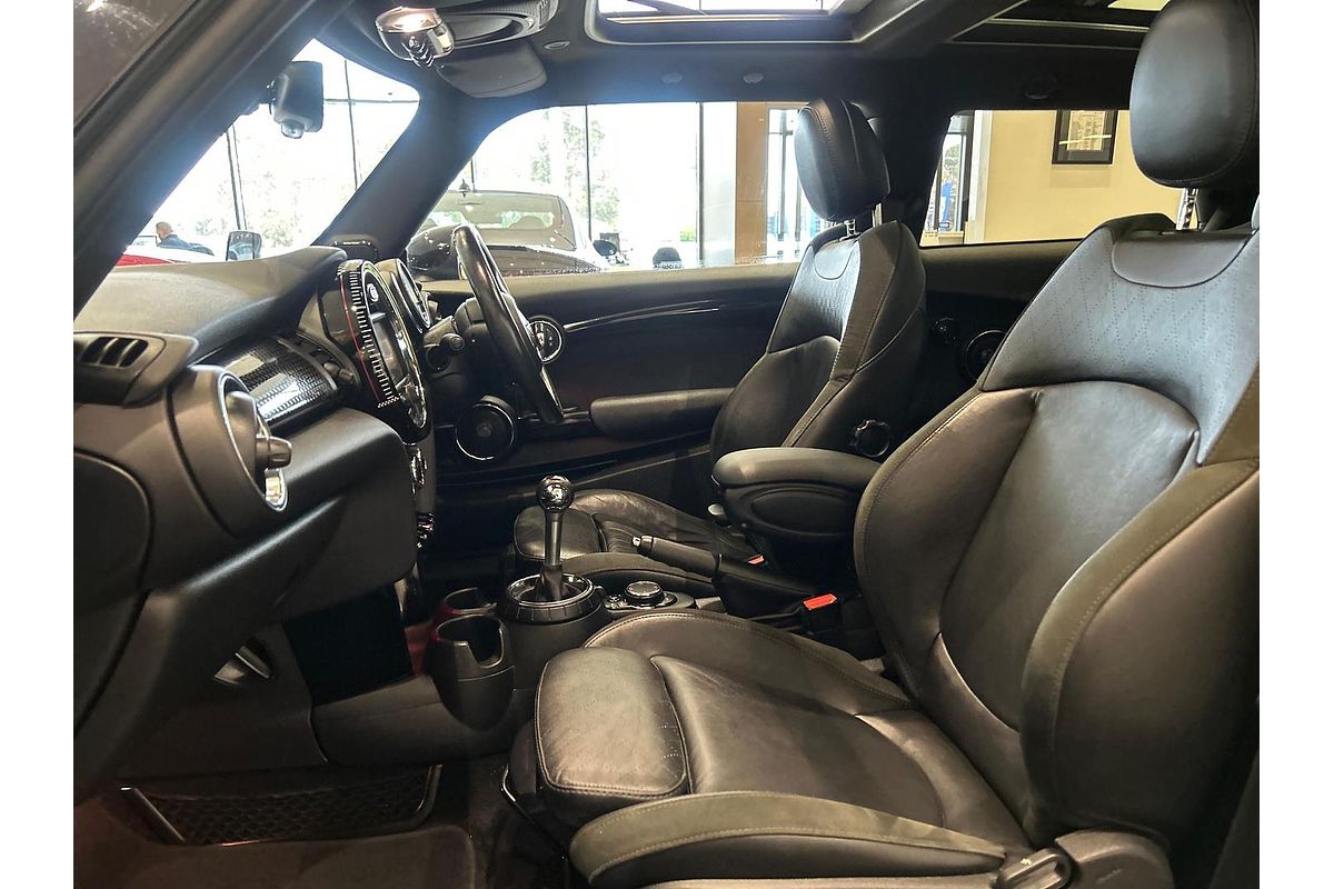 2017 MINI Hatch John Cooper Works F56