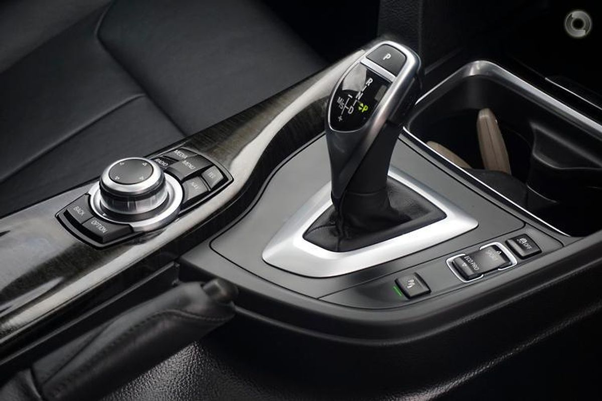 2013 BMW 3 Series 328i Modern Line F30