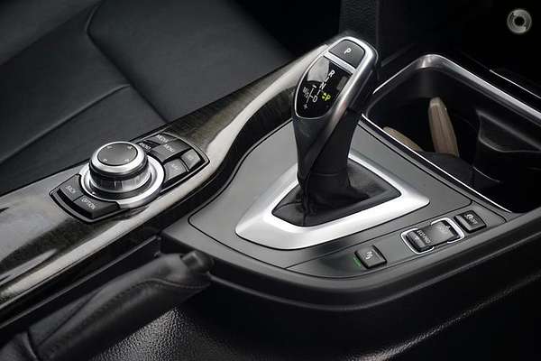 2013 BMW 3 Series 328i Modern Line F30