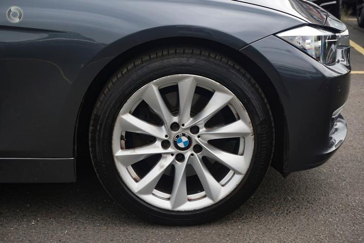 2013 BMW 3 Series 328i Modern Line F30