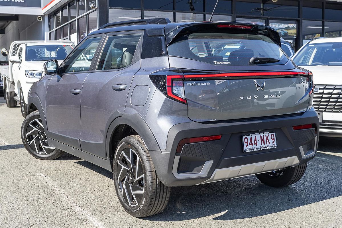 2025 Mahindra XUV3XO AX7L