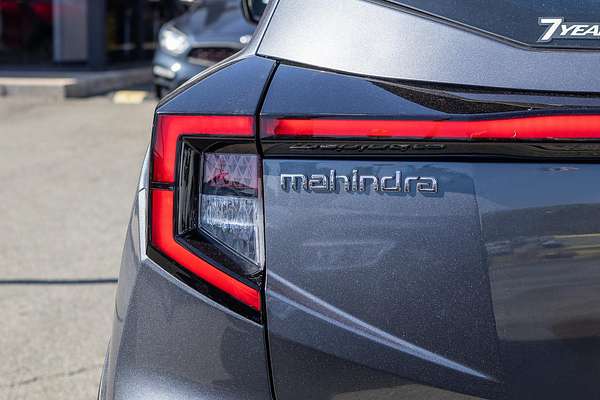 2025 Mahindra XUV3XO AX7L