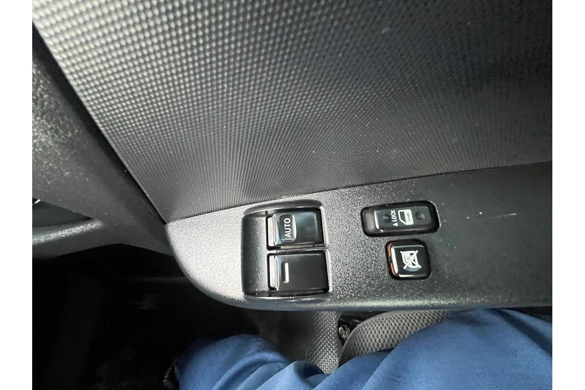 2007 Toyota Hiace TRH221R