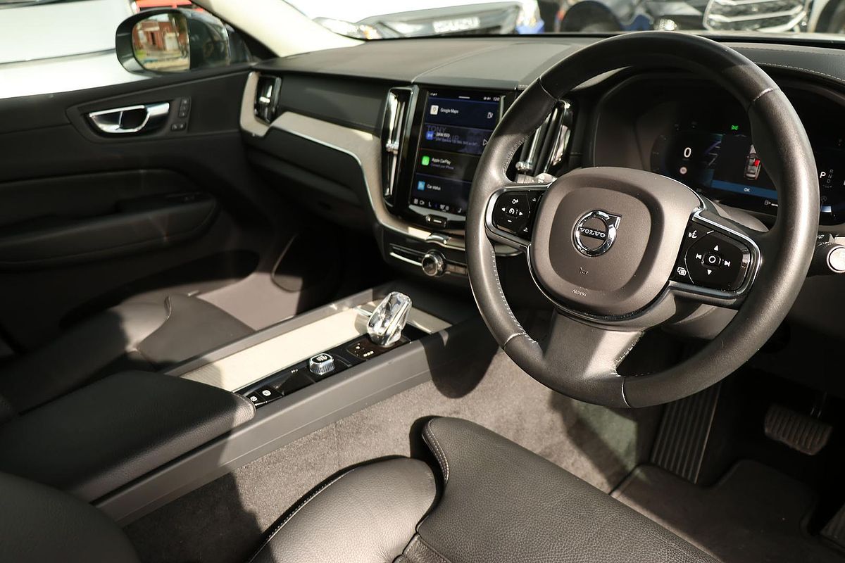 2021 Volvo XC60 B5 Inscription