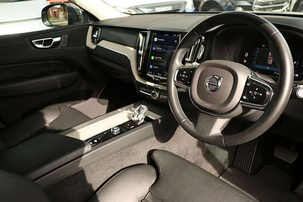 2021 Volvo XC60 B5 Inscription