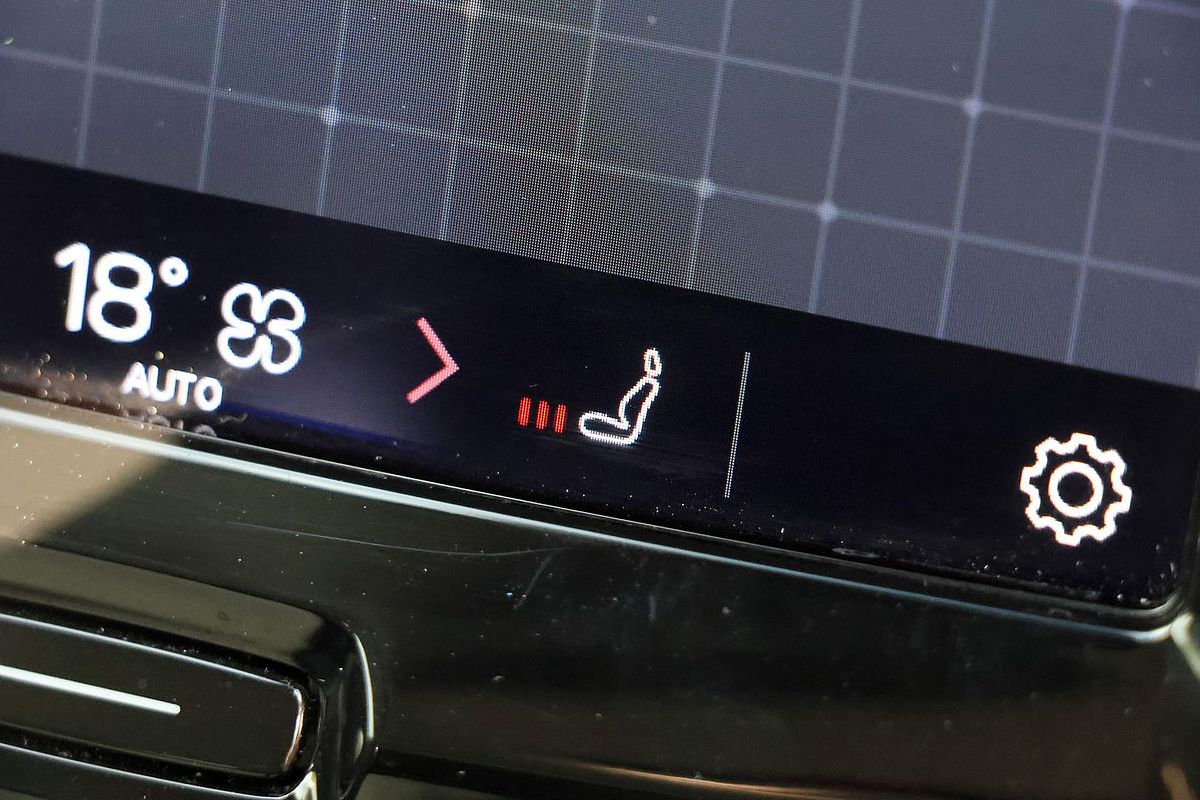 2021 Volvo XC60 B5 Inscription