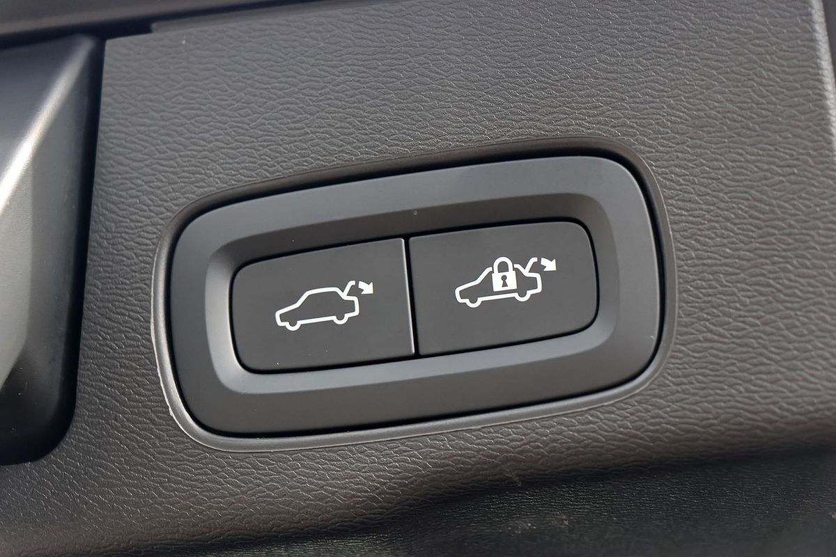 2021 Volvo XC60 B5 Inscription