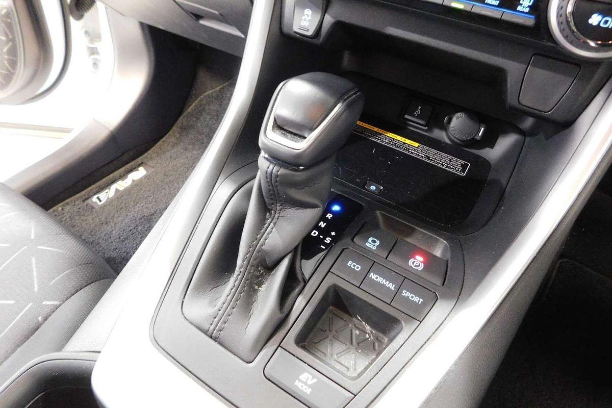 2020 Toyota RAV4 GXL AXAH52R