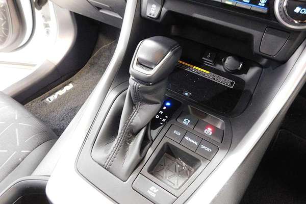 2020 Toyota RAV4 GXL AXAH52R