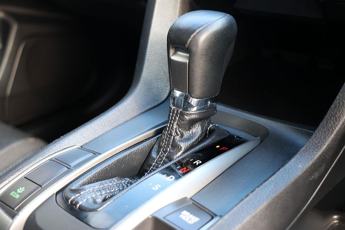 2020 Honda Civic VTi-LX 10th Gen