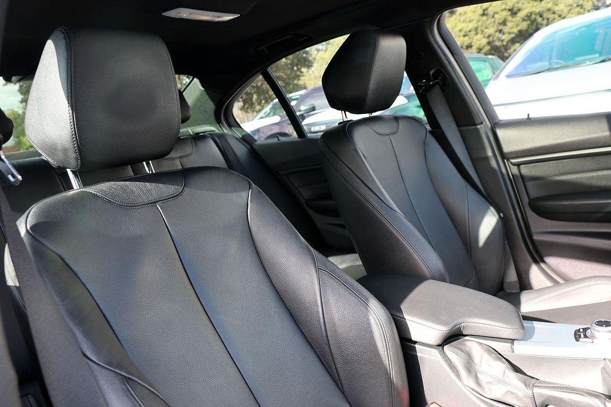 2014 BMW 3 Series 320i M Sport F30