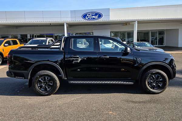 2024 Ford Ranger Black Edition  4X4 2.0L