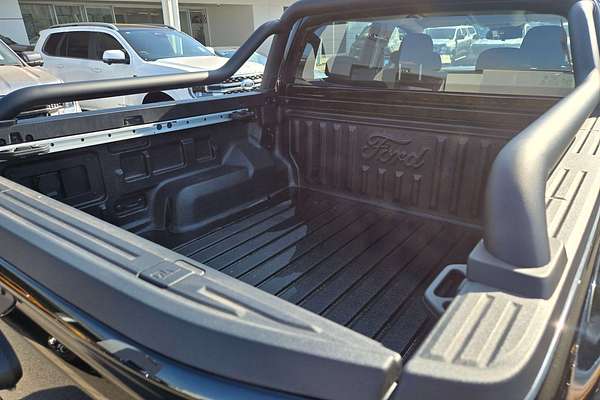 2024 Ford Ranger Black Edition  4X4 2.0L