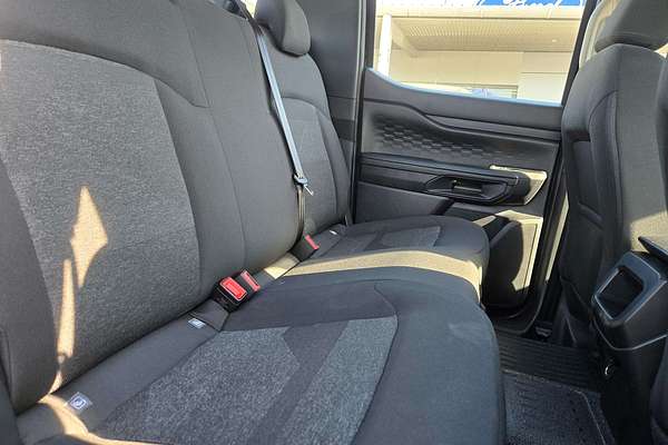 2024 Ford Ranger Black Edition  4X4 2.0L