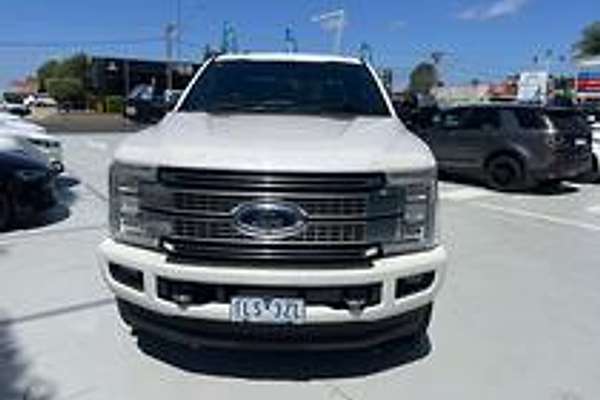 2017 Ford F350 Platinum 4X4