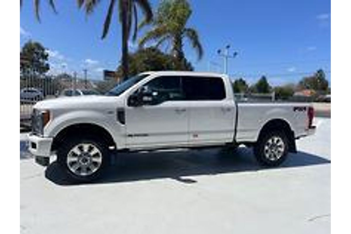 2017 Ford F350 Platinum 4X4