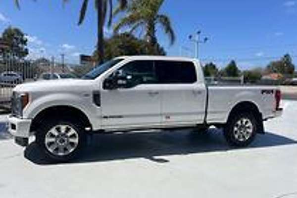2017 Ford F350 Platinum 4X4