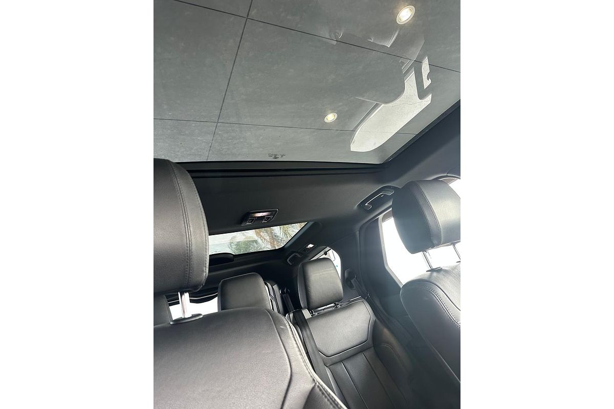 2017 Land Rover Discovery SD4 HSE Series 5