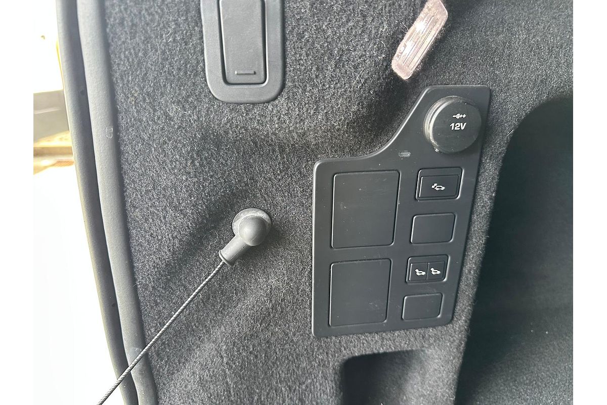 2017 Land Rover Discovery SD4 HSE Series 5